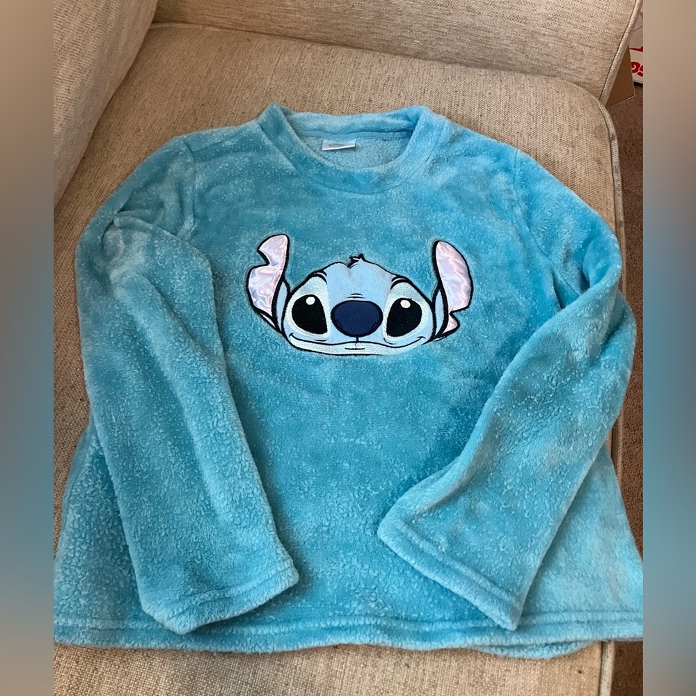 Disney stitch blue sweater